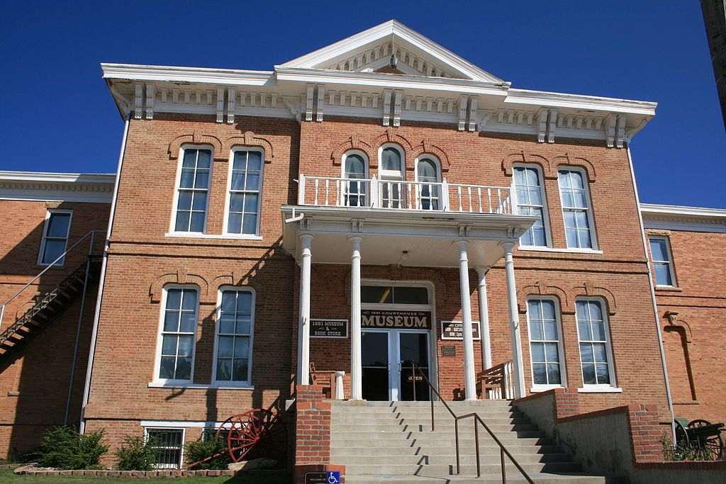 Exterior of the 1881 Courthouse Museum
