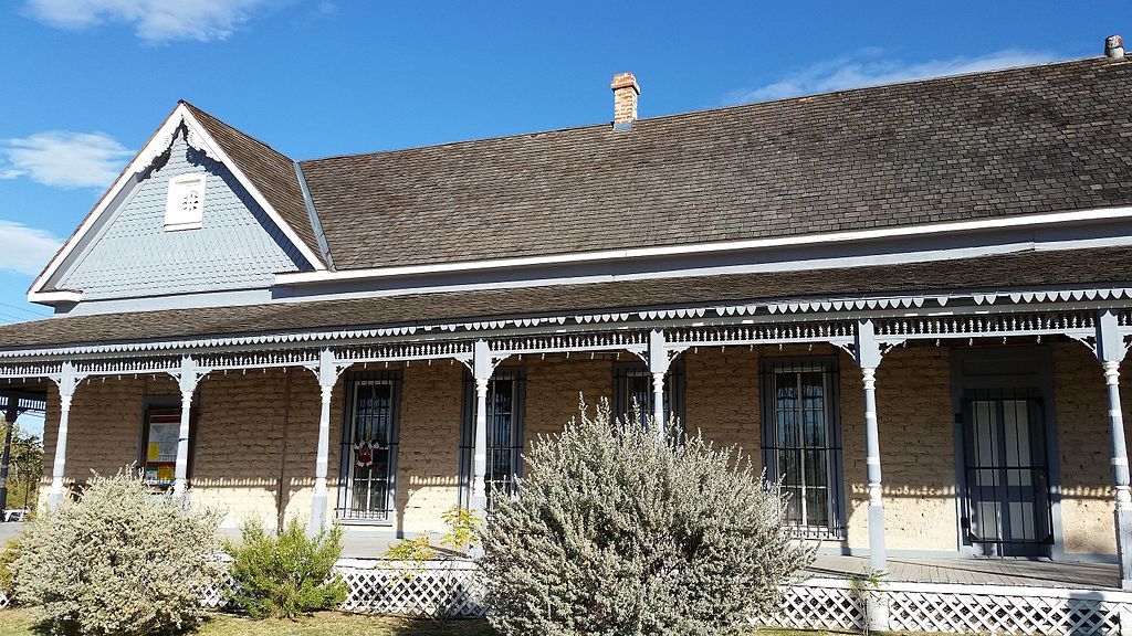 Front View of Annie Riggs Memorial Museum