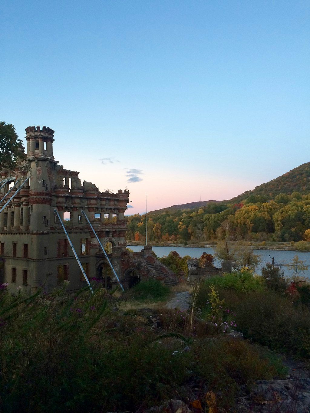 Daytime view of Bannerman's Castle