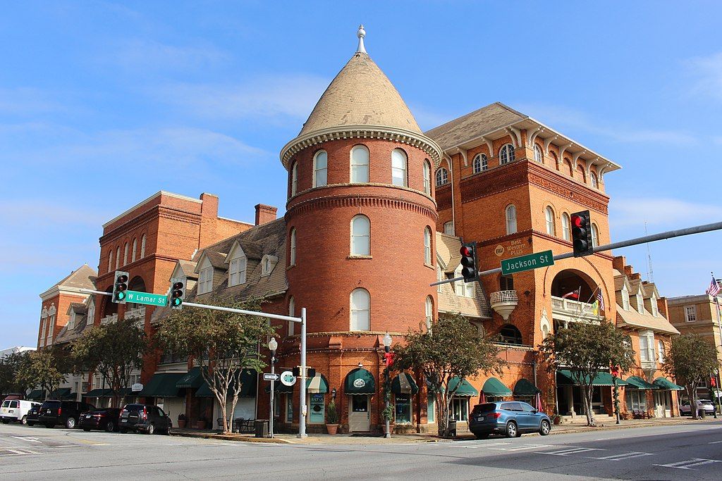 Outside View of Windsor Hotel