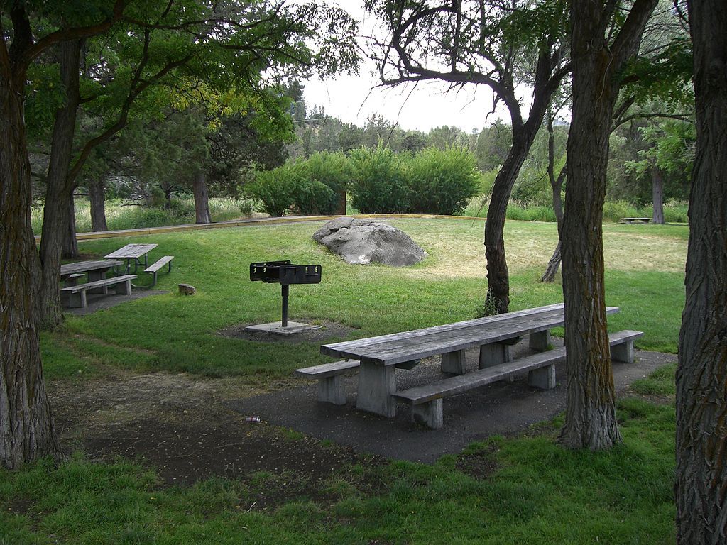 View of Cline Falls State Scenic Viewpoint