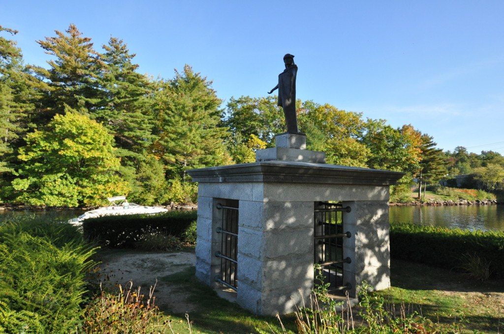 Daytime view of Endicott Rock State Historic Site