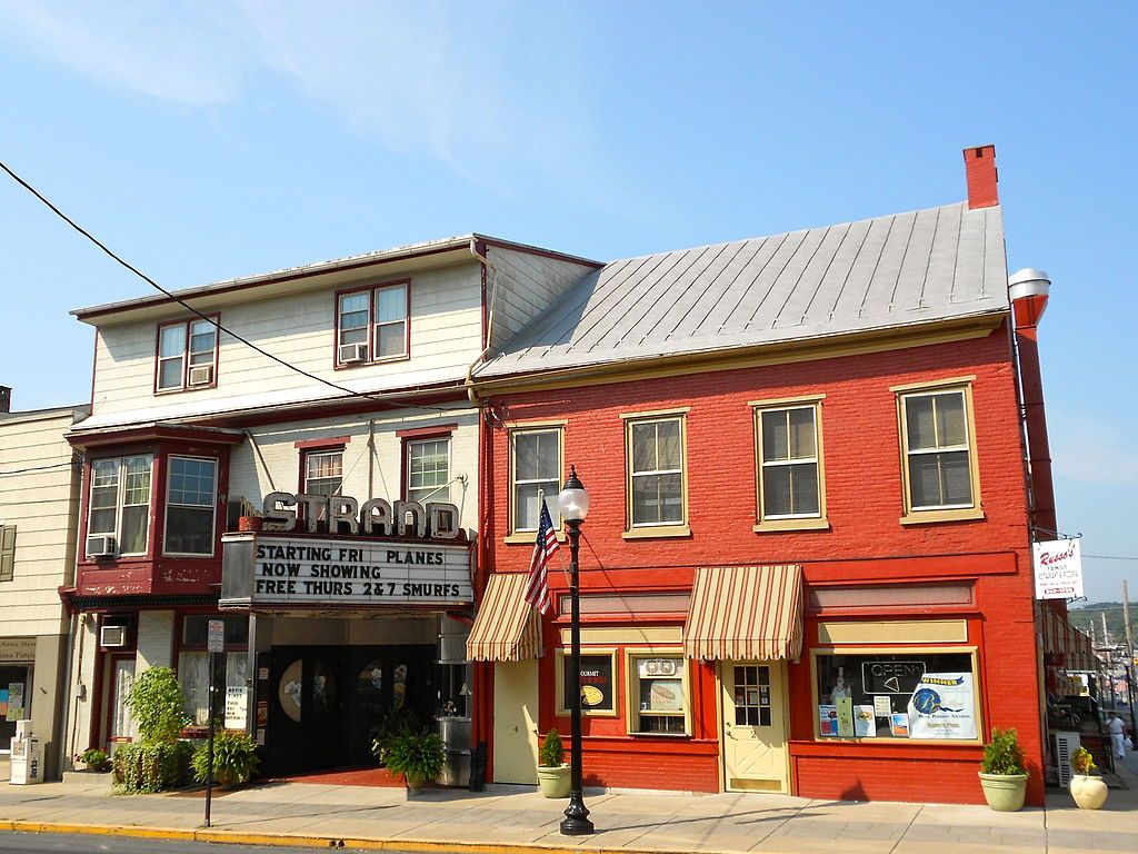 Front View of The Hamburg Strand Theatre in Hamburg, Pennsylvania