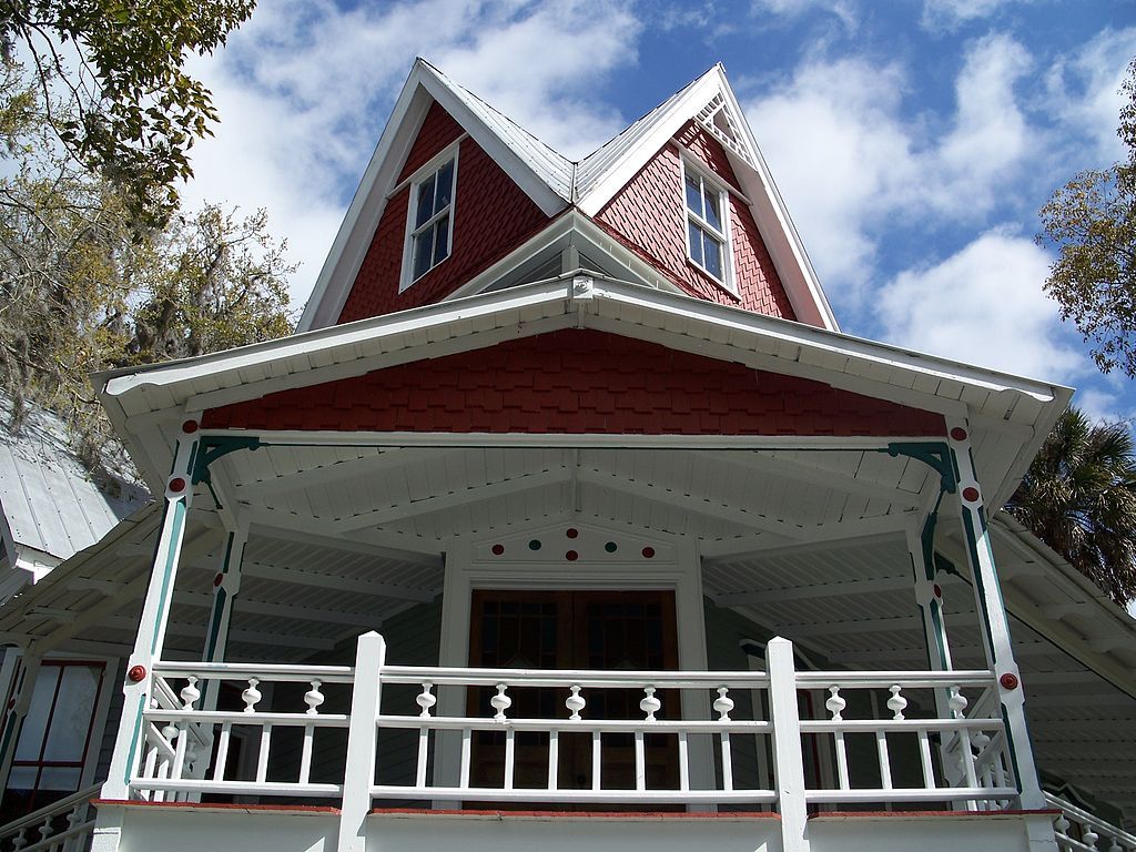 Facade of May-Stringer House