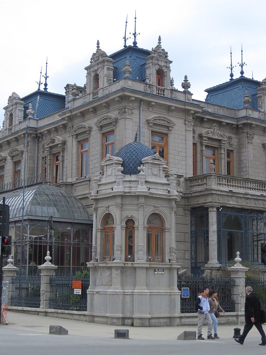 View of Palacio Sara Braun