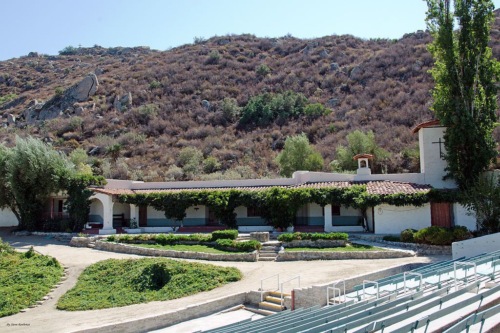 Daytime view of Ramona Bowl Amphitheater