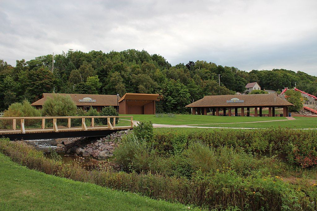 Landscape of Ray Kestner Waterfront Park