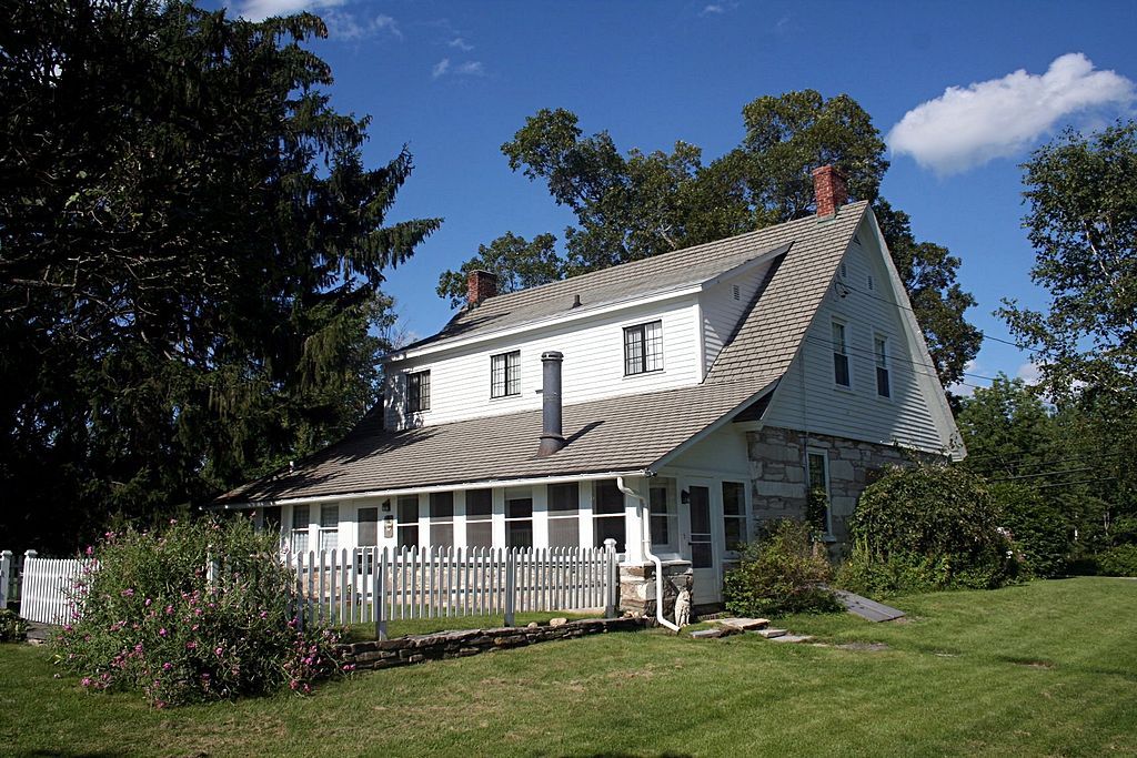 Outside View of Robert Frost Stone House Museum