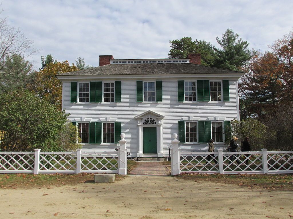 Front View of Salem Towne House