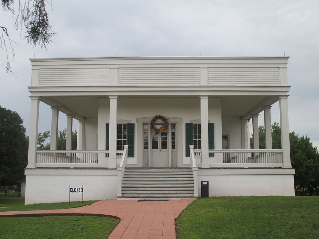 Front View of Sebastopol House Historic Site