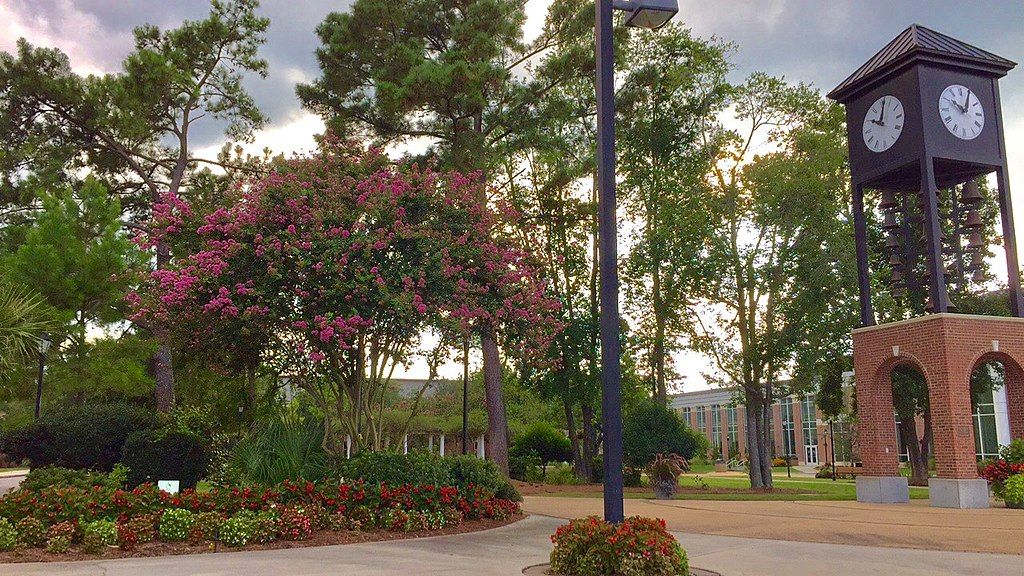 The grounds of Coastal Carolina Campus