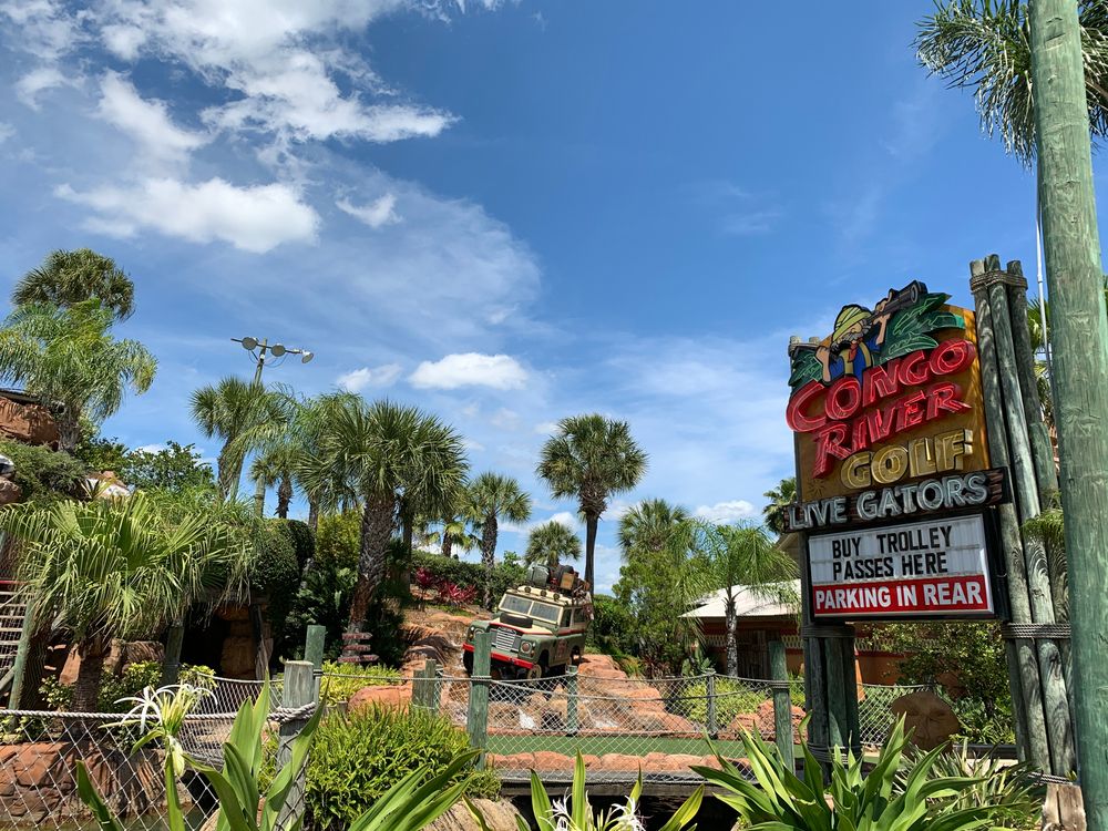 Name sign of the Congo River Golf.