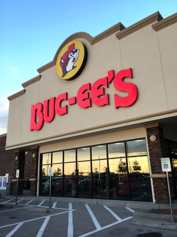 Exterior and name sign of Buc-ee’s.