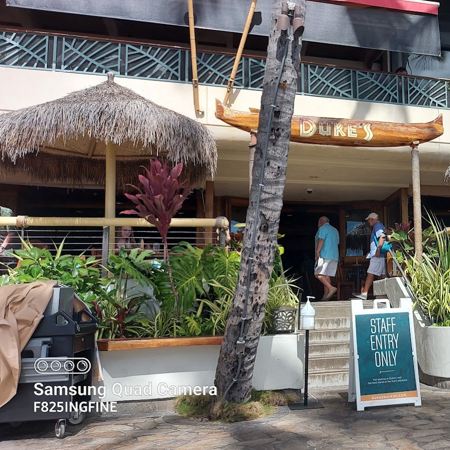 Duke’s Waikiki, Honolulu, Hawaii