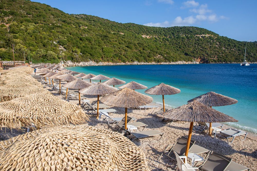 Huts at Antisamos Beach shore