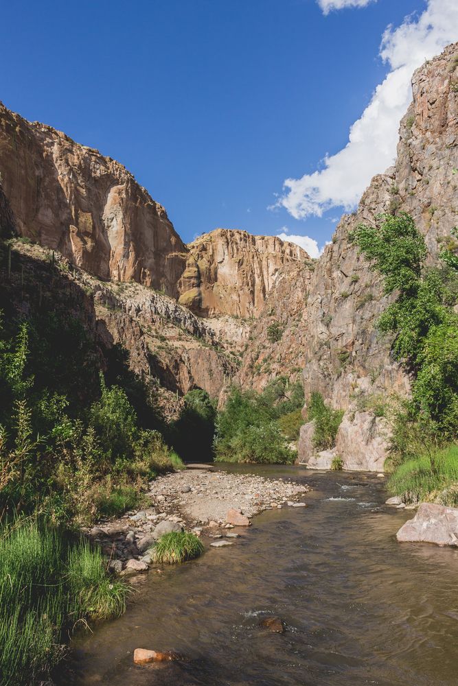 River flowing at Aravaipa Canyon