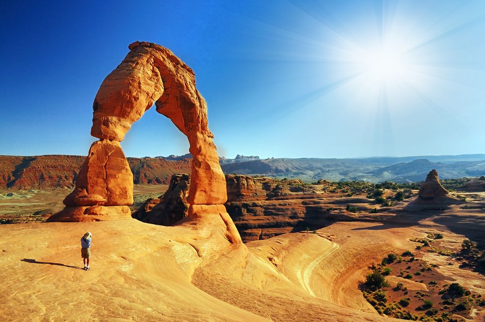 Sunny day at Delicate Arch