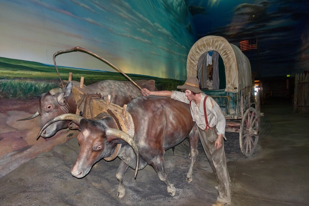 Exhibits at Archway Monument