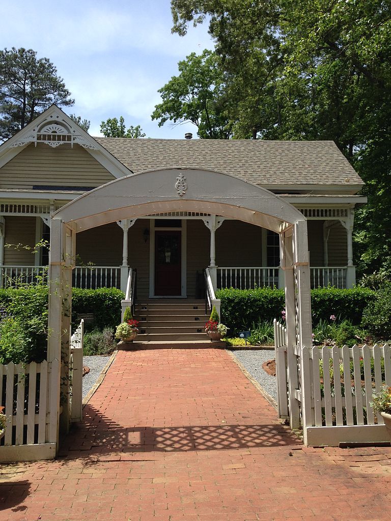 House at Autrey Mill Nature Preserve and Heritage Center