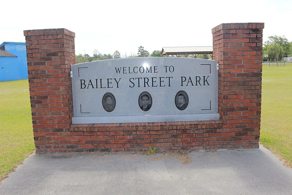 Signage of  Bailey Street Park