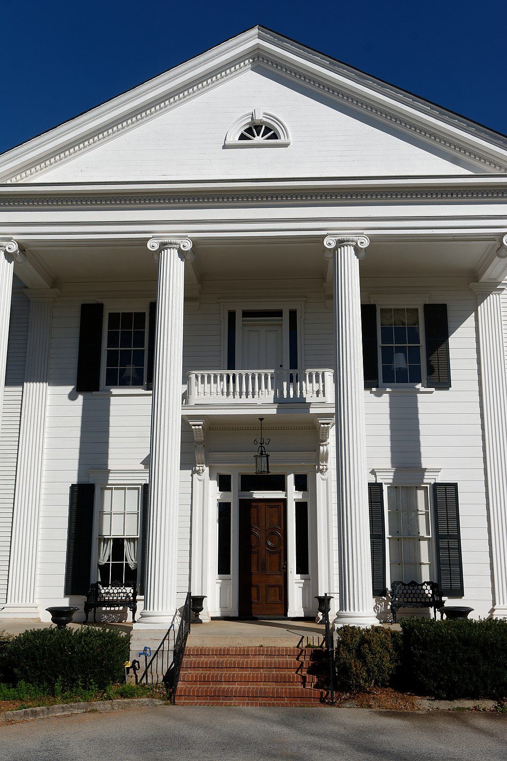 Front View of Historic Bailey-Tebault House