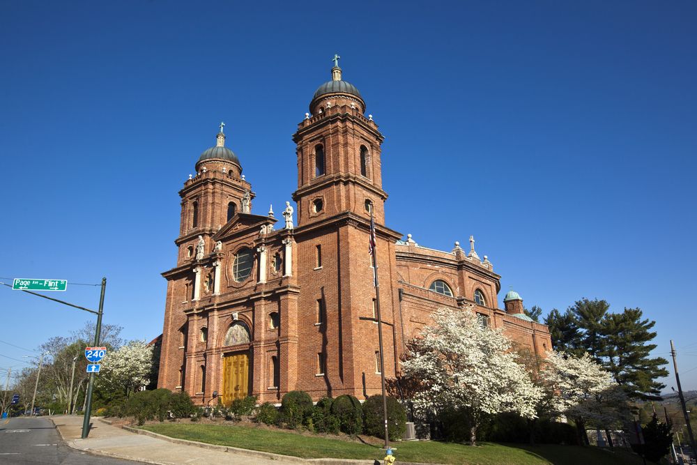 Architecture of The Basilica of St. Lawrence