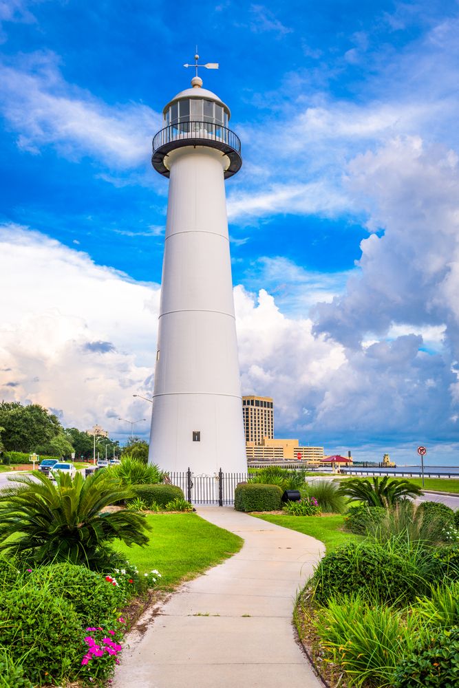 Narrow trail leading to Biloxi Lighthouse