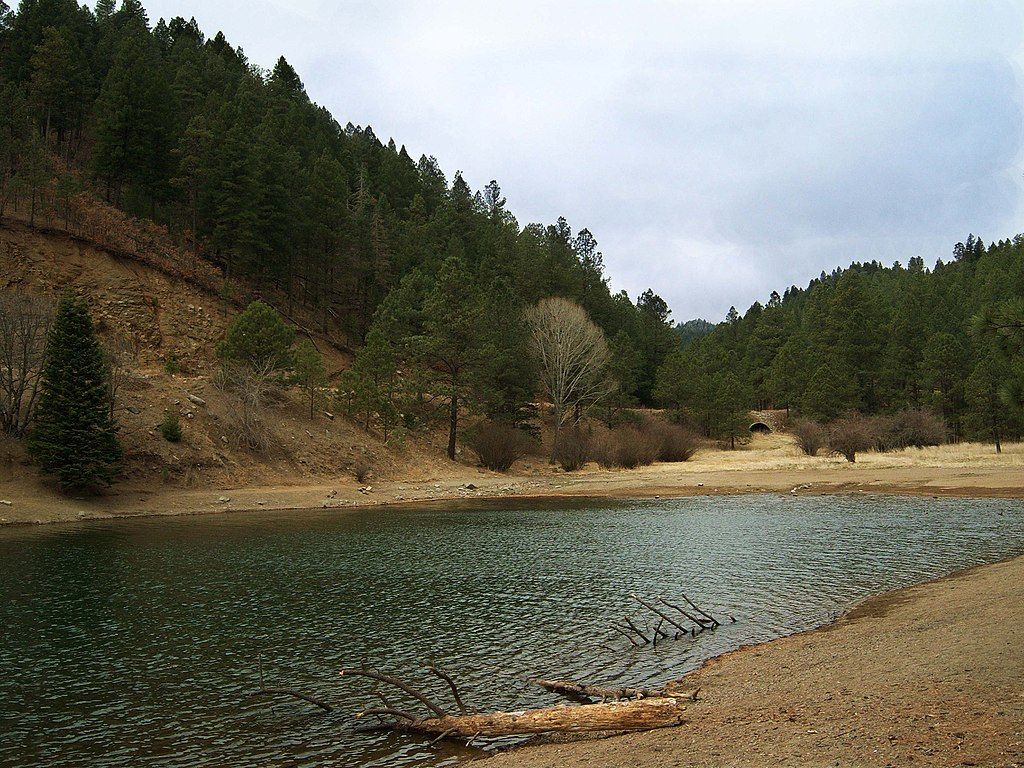 Landscape of Bonito Lake