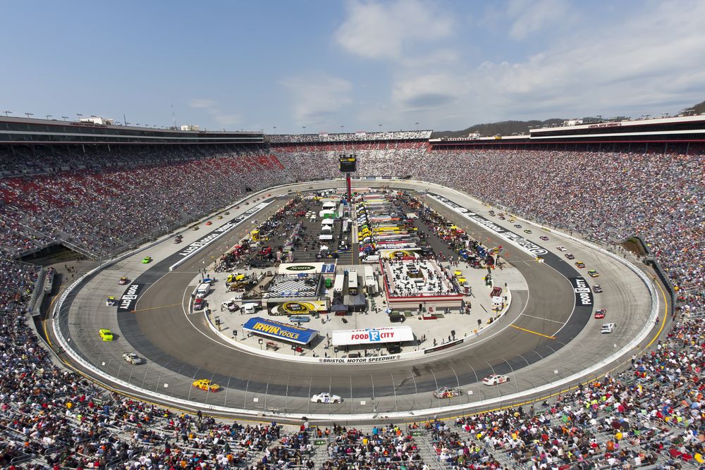 Crowd cheering at Bristol Motor Speedway