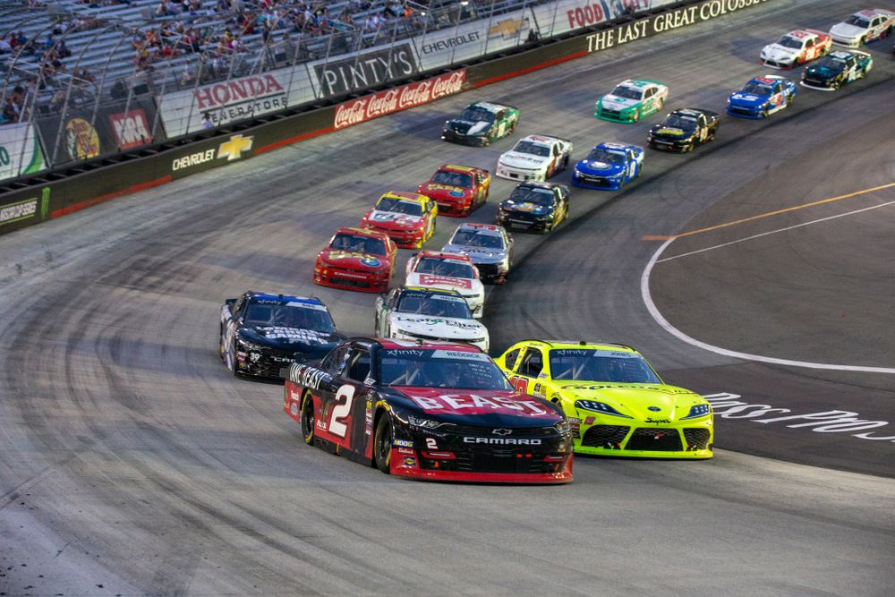 Car race in Bristol Motor Speedway