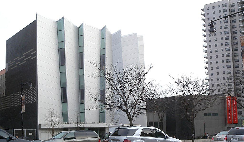 Street view of the Bronx Museum of Arts