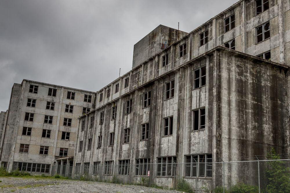 Front View of Buckner Building