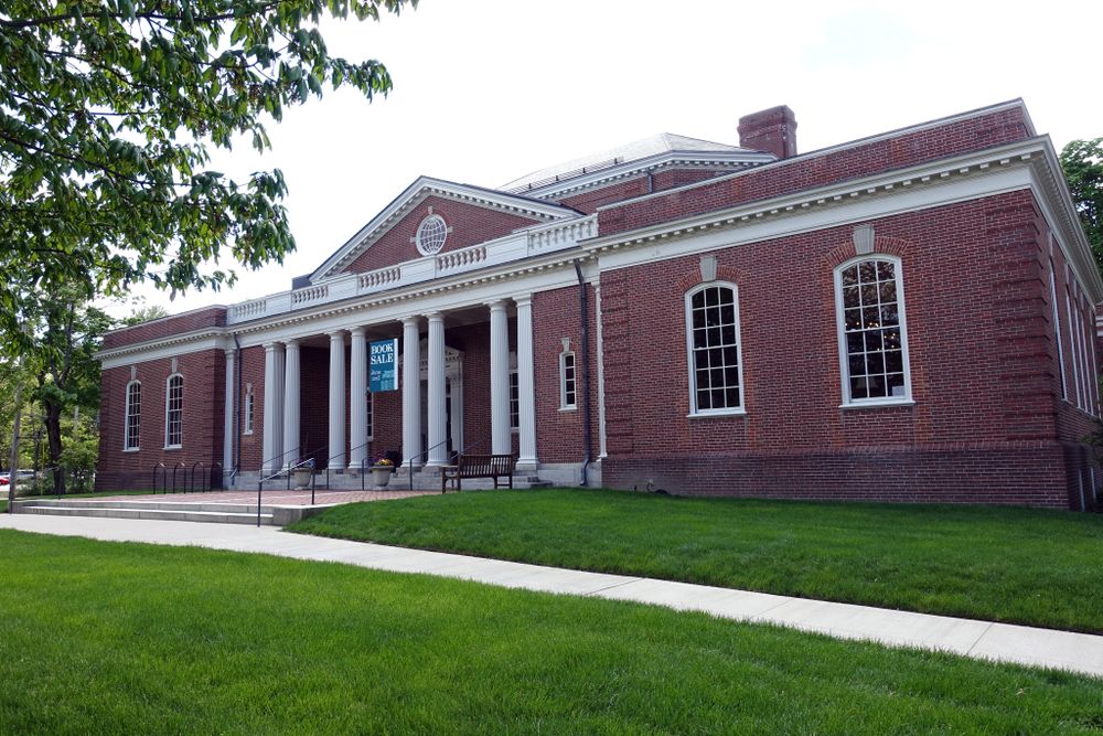 Front exterior view of Concord Free Public Library.