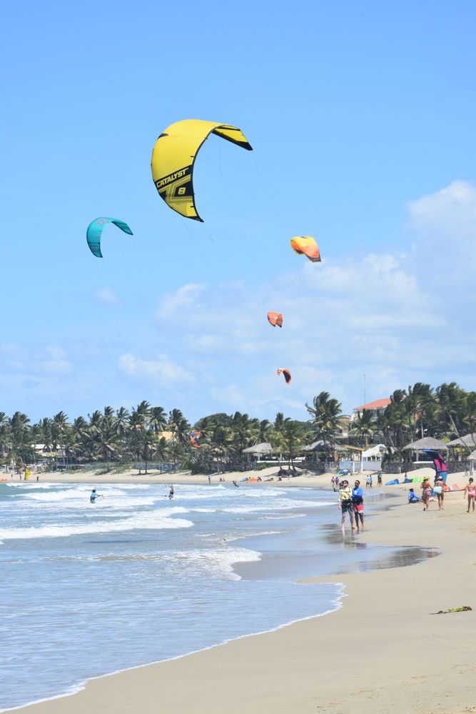 Kite surfing in Cabarete Beach