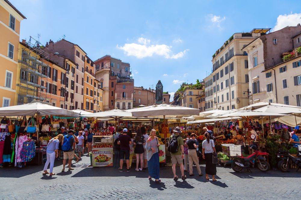 Campo de’ Fiori market