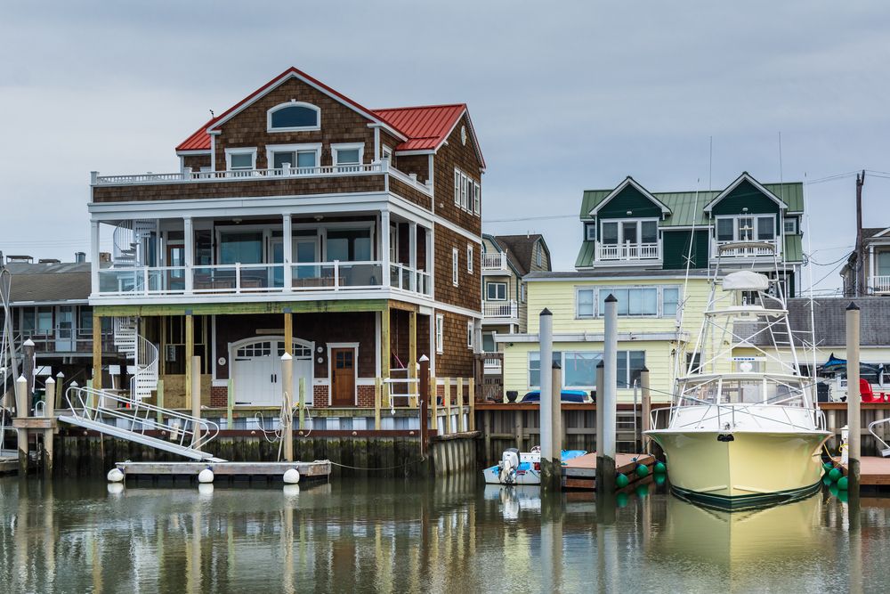 Front view of the Cape May Harbor