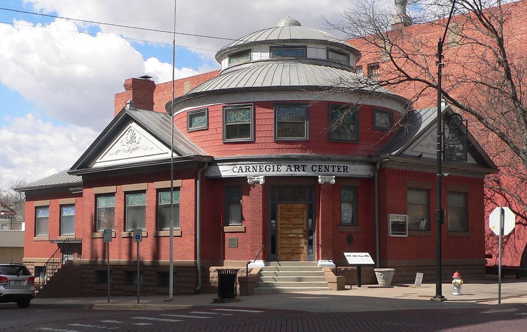 Exterior of Carnegie Center for the Arts