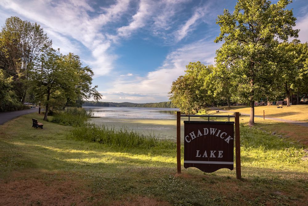 Welcome sign of Chadwick Lake Park