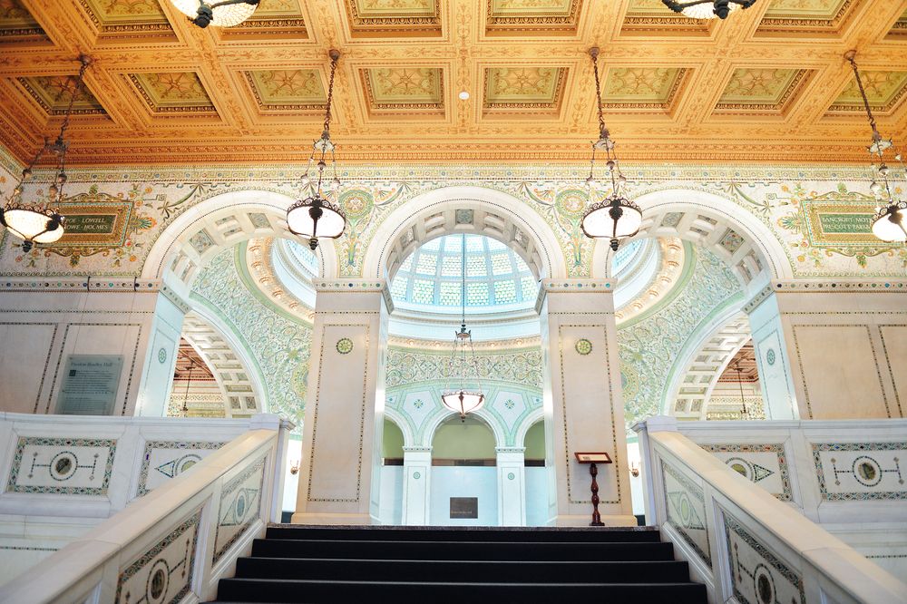 Interior view of Chicago Cultural Center