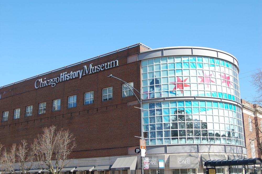 Outside view of Chicago History Museum