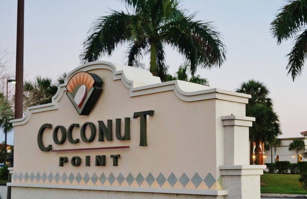 Signage of Coconut Point