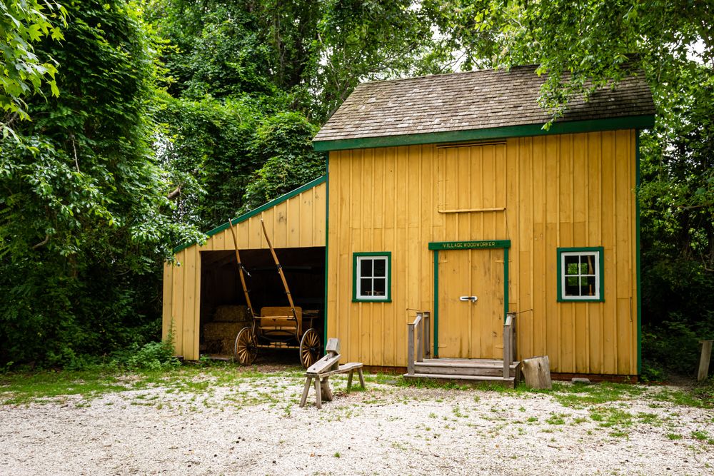 Carriage house in Cold Springs Village