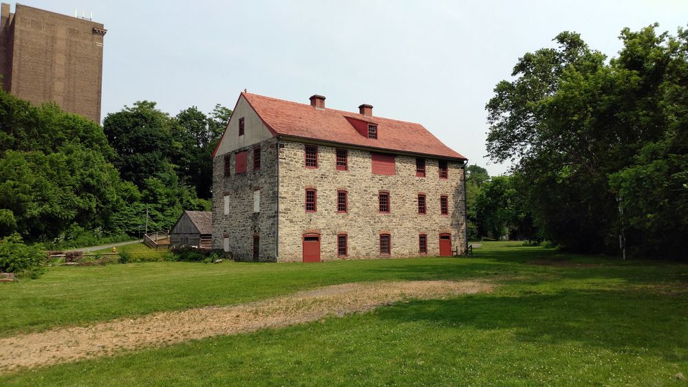 Huge building in Colonial Industrial Quarter