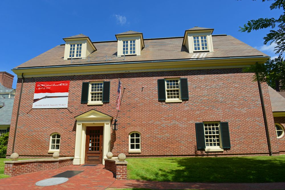 Front view of Concord Museum