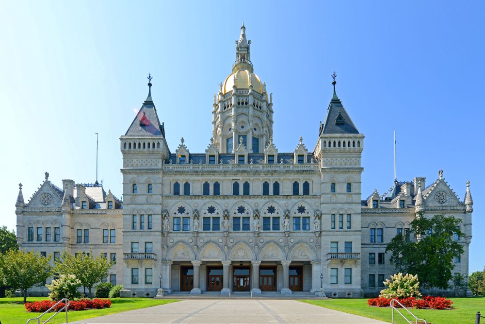 Front exterior of Connecticut State Capitol