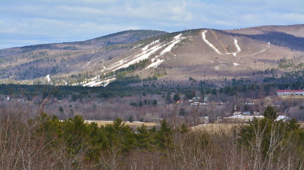 Far view of Cranmore Mountain with snows