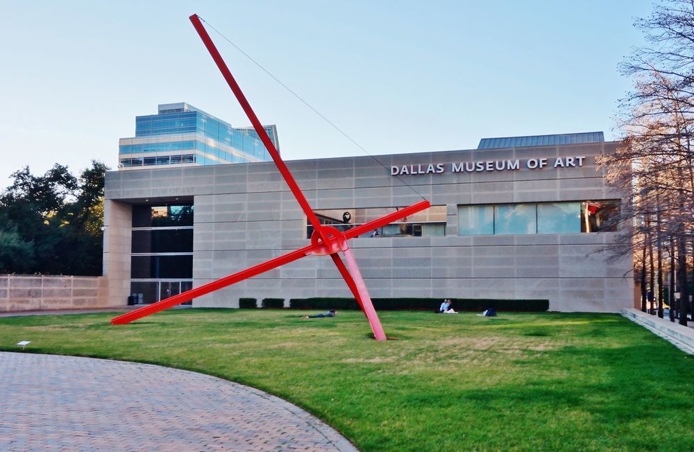 Exterior of the Dallas Museum of Art