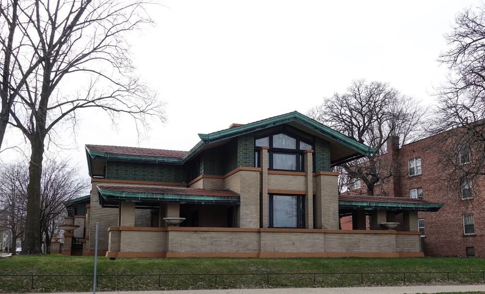 Exterior of Dana-Thomas House