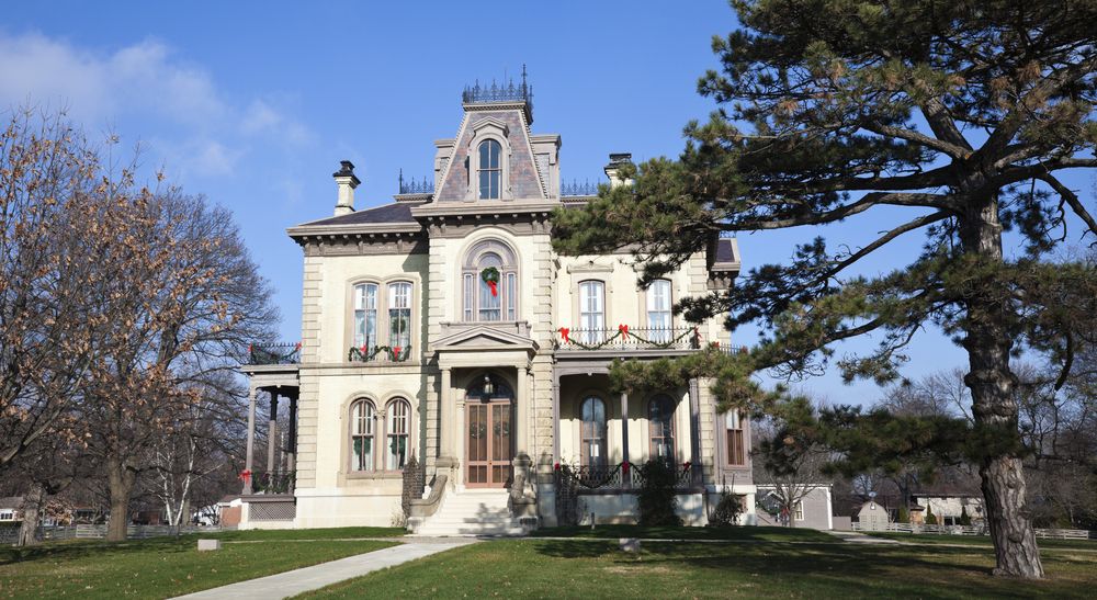 Exterior view of David Davis Mansion