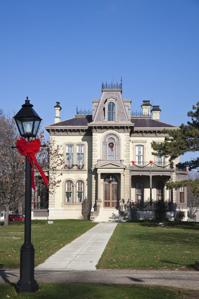 Entry way to David Davis Mansion